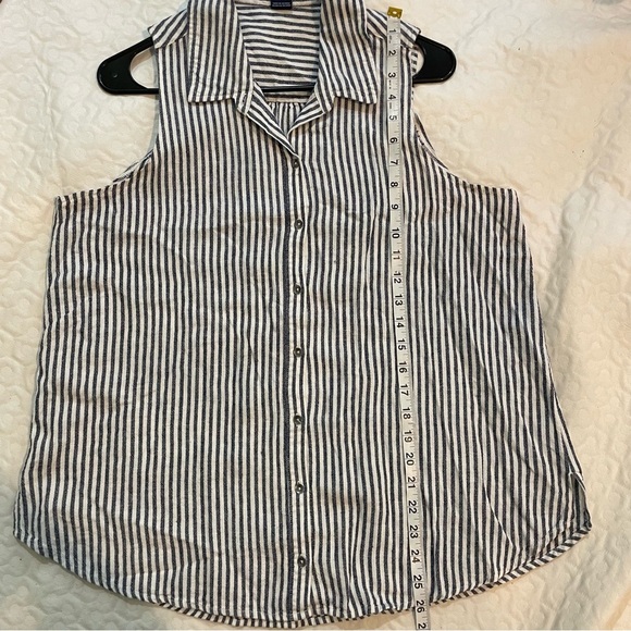 Splendid Linen Blend Gray/ Cream Striped Nautical Button Down Tank Blouse Medium - Picture 7 of 9